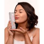 Base-Fluida-Skin-Tint-Efeito-Natural-Cor-230-Ruby-Kisses-30ml