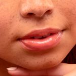 Lip-Gloss-Labial-Butter-Bomb-Snatched-Ruby-Kisses-78ml