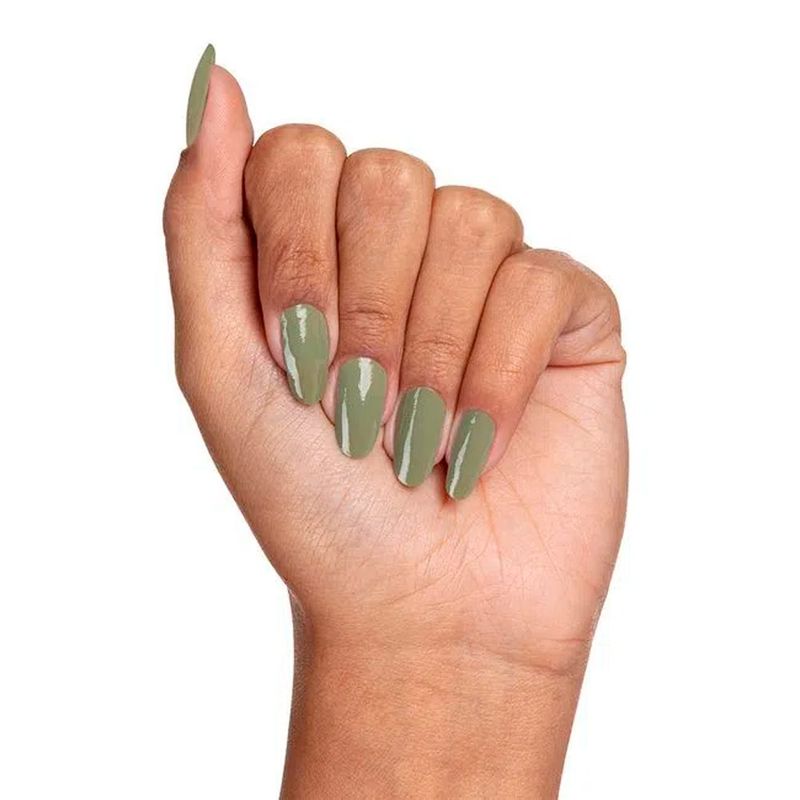 Esmalte-Cremoso-Guerreira-Do-Arco-Iris-Risque-8ml