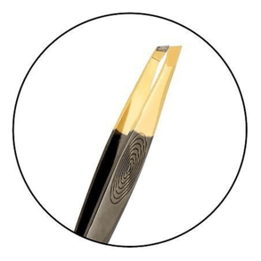 Pinça Dourada Klass Vough Para Design De Unhas – 48 Horas De Precisão